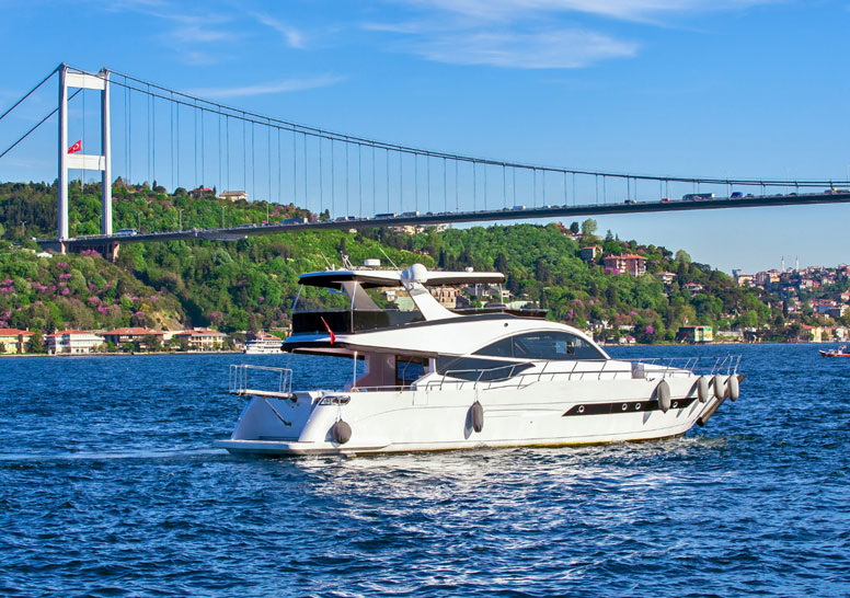 Exclusive Bosphorus Yacht Experience